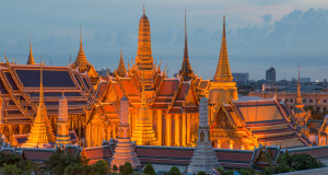 Wat Phra Kaew, The Temple of the Emerald Buddha, Bangkok, Thailand © Prasit Rodphan | Dreamstime