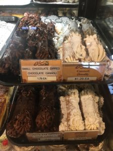 DeRomo's Gourmet Market & Restaurant, cannoli