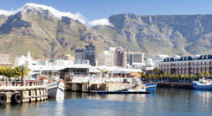 Victoria & Alfred Waterfront and Table Mountain © HONGQI ZHANG (AKA MICHAEL ZHANG) | DREAMSTIME