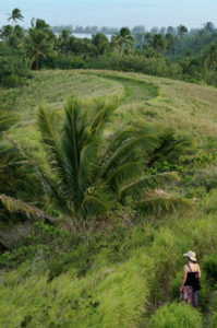 Hiking to Aitutaki Lagoon