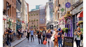 Temple Bar © VINCENT MACNAMARA | DREAMSTIME.COM