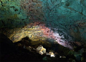 Thrihnukagigur magma chamber