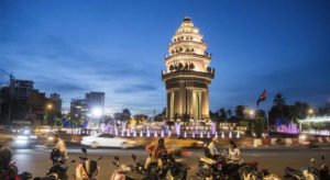 Phnom Penh Independence Monument © PRESSE750 | DREAMSTIME.COM