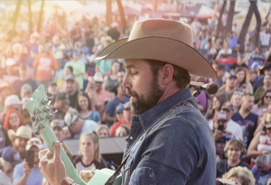 Mark with crowd © Rock Williams