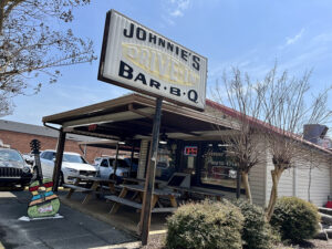 Johnnie’s Drive-In Barbecue