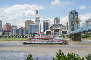 Ohio River, replica steamboat