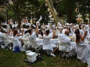 Diner en Blanc