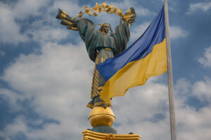 Independence Monument and Ukraine flag