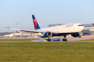 Delta Air Lines © Mike Fuchslocher | Dreamstime.com