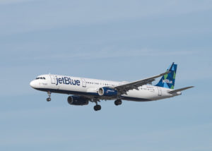 jetBlue Airbus flying © Ajdibilio | Dreamstime.com