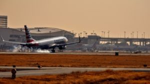 American Airlines, Boeing 737, Landing