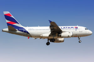 LATAM Airbus A319