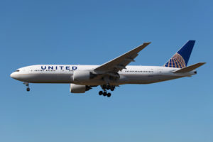 United Airlines Boeing 777-200 © Boarding1now | Dreamstime.com