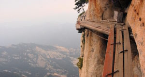 Dangerous walkway in China