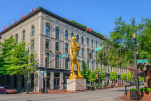 The 21c Museum Hotel's giant golden David statue.