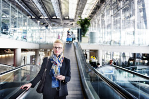 Business traveler in the airport © Rawpixelimages | Dreamstime.com