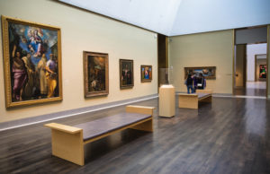 Museum of Fine Art in Houston, Texas © Valentin Armianu | Dreamstime.com