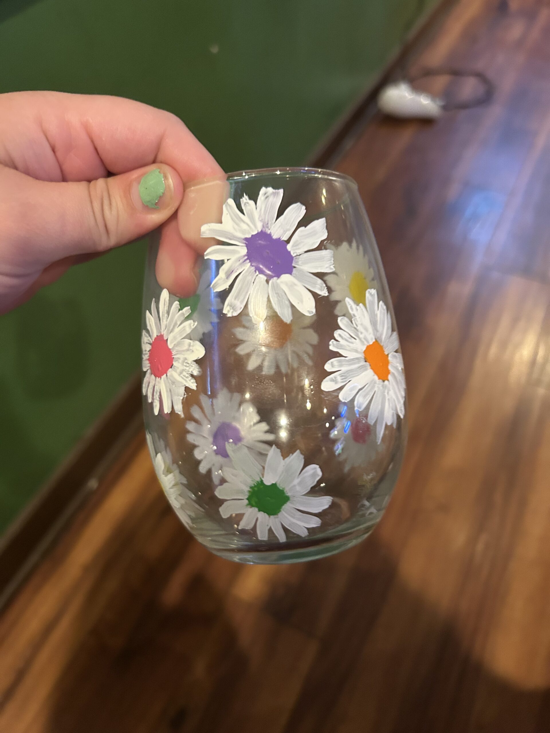 Stemless Painted Daisy Wine Glass