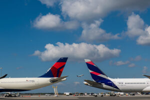 LATAM, Delta