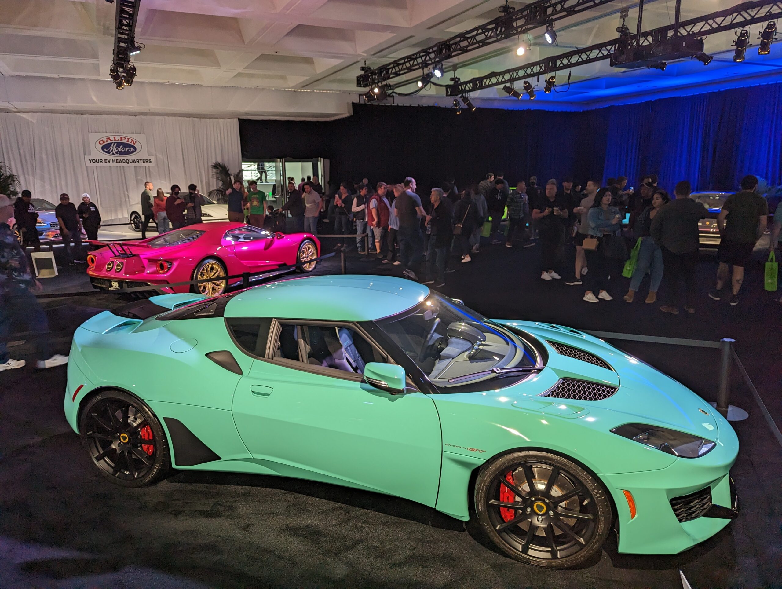 2022 LA Auto Show Global Traveler